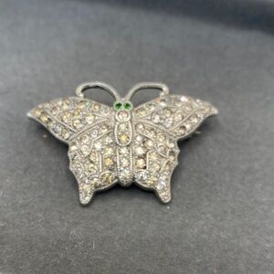 Elegant Silvanir Butterfly Brooch